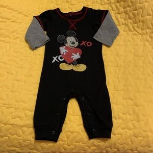 🌼 ❤️ Disney Baby Mickey Mouse Romper Boys Size 3-6 months Valentine’s Day